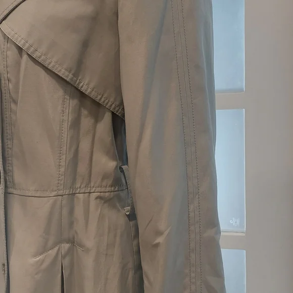 Laundry By Shelli Segal Double-Breasted Trench Coat - Taupe - Picture 4 of 15